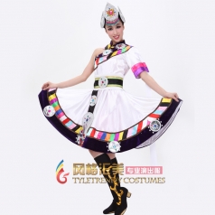藏族舞蹈演出服定做 民族舞蹈服装开场舞大摆裙舞台服装出售