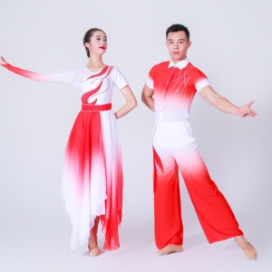 男女团体舞台演出服装红色舞台演出服装古典舞蹈表演服装定制！