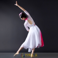 舞台演出服装女款中国风古典舞蹈表演服装定制！