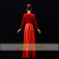 新款大红色合唱服长裙女演出服装成人丝绒合唱指挥服装长款晚礼服